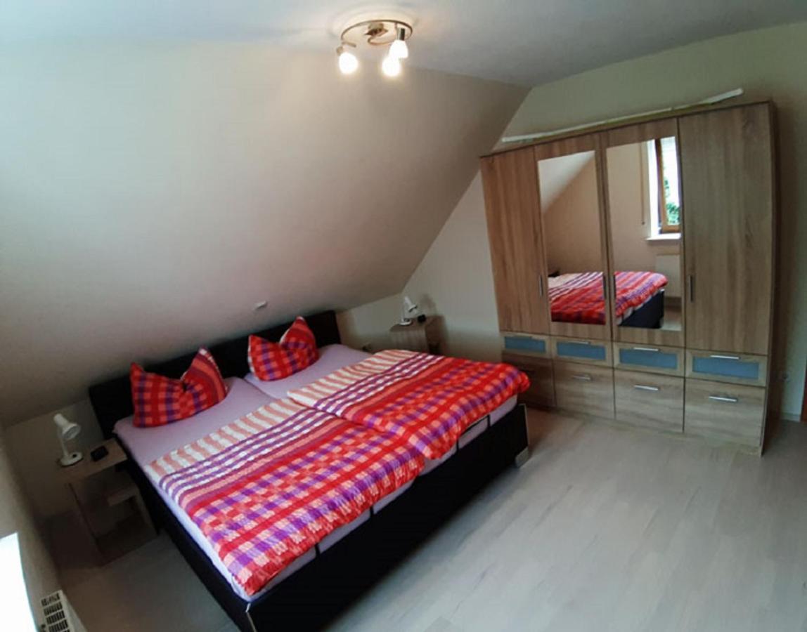 Ferienwohnung Reuter Christine Бад-Штаффельштайн Экстерьер фото